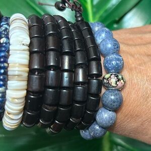 chunky 12mm high quality blue fossil beaded bracelet